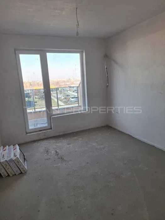 Продава се Двустаен апартамент в Пловдив, Остромила - 65 кв.м за 1231 €/кв.м - Снимка #4