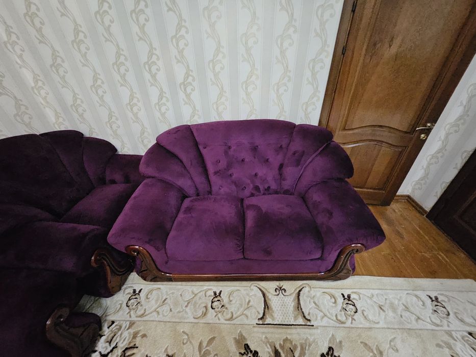 Диван прямой комплект