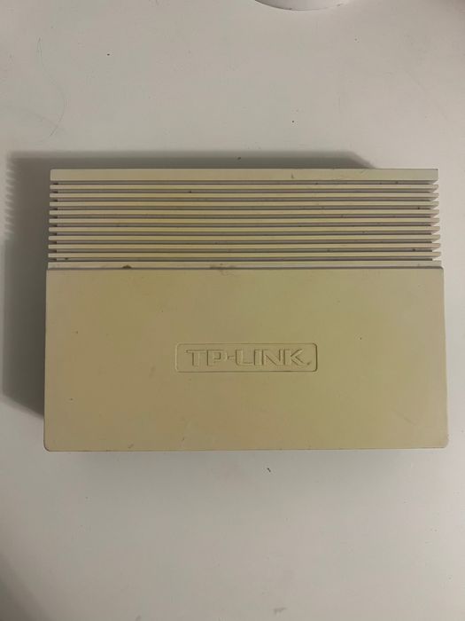 Коммутатор TP-LINK TL-SF1016D