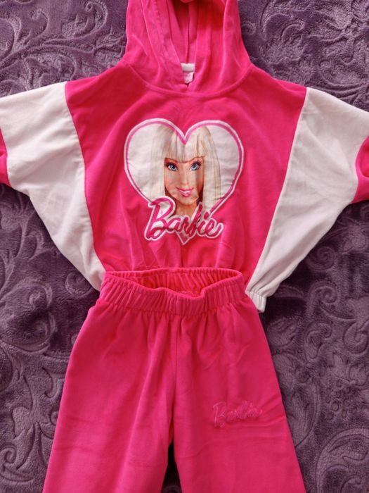 Дрехи за момичее