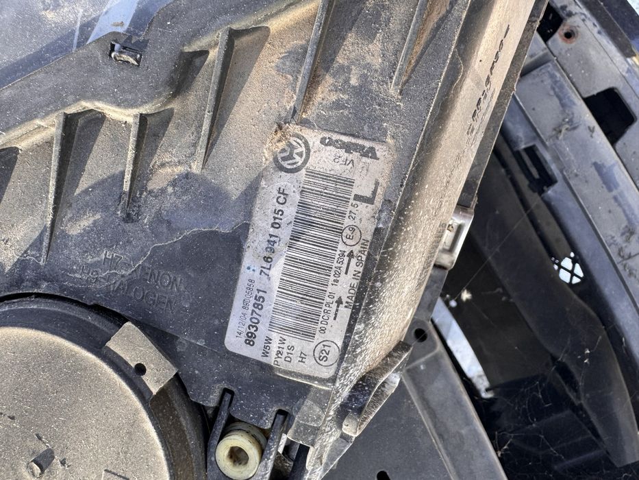 Оригинален Xenon ляв фар за VW Touareg 7L            7L6941015CF