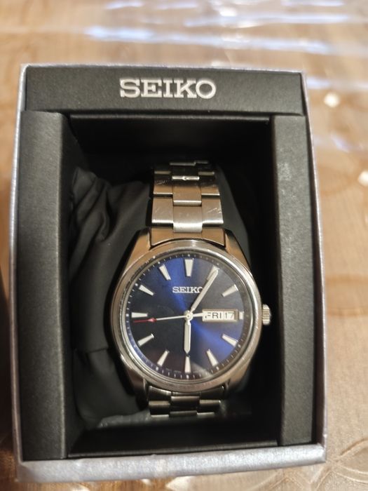 Часовник Seiko 10bar