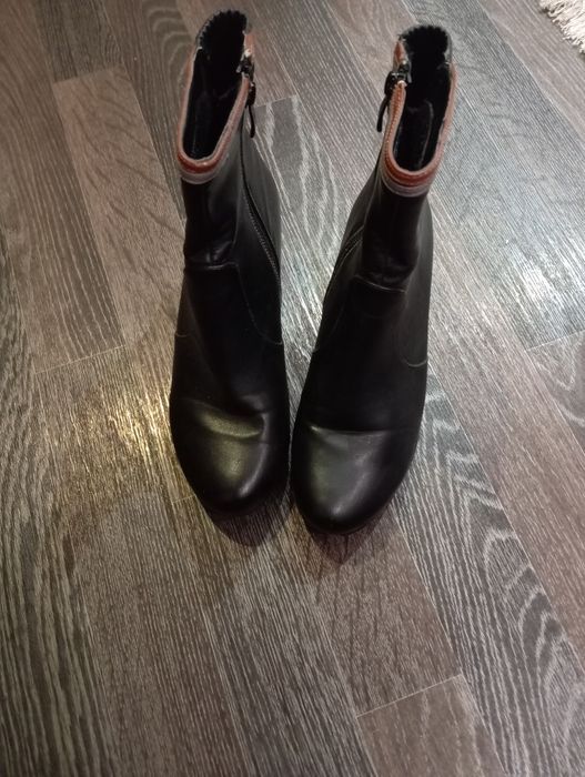 Продам ботинки осень/весна