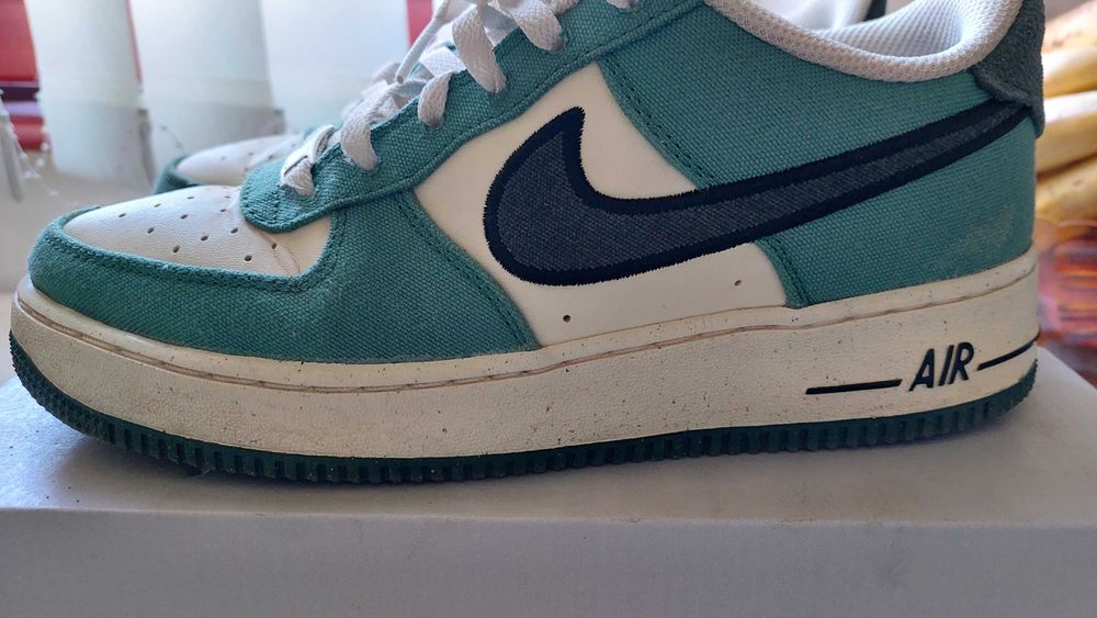 Младежки маратонки NIKE AIR FORCE