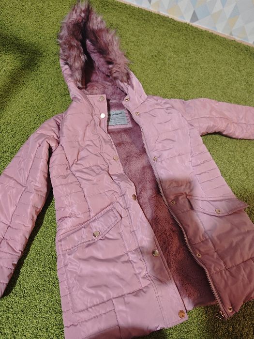 Теплая  куртка длинная для девочек размер 122