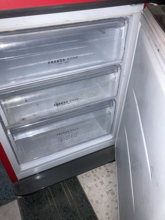 Продам новый холодильник