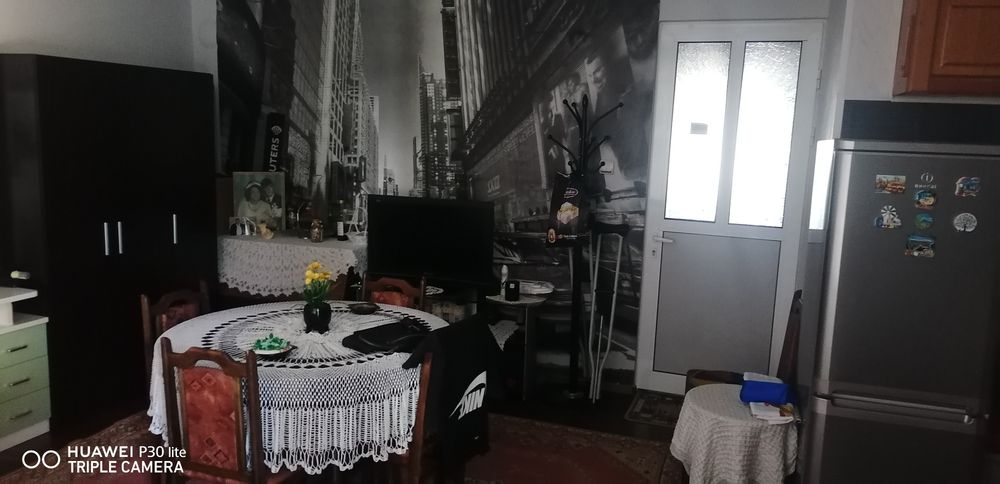ПРОДАВА СЕ: Обзаведен самостоятелен имот от 230 кв.м (2-ри и 3-ти етаж) с ОБОСОБЕН ДВОР, отделен вход, 4 ТЕРАСИ и КЛИМАТИЦИ НАВСЯКЪДЕ