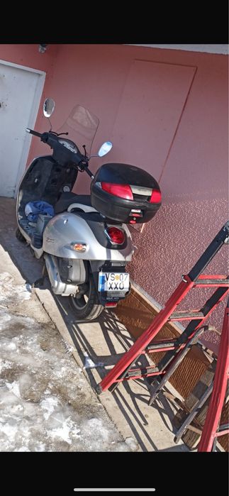 Vand scuter kymco up 250