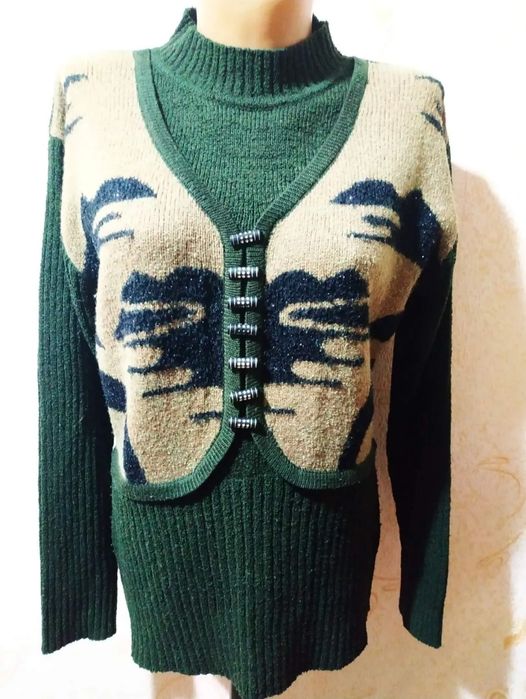 Свитер- обманка. Размер 48-50