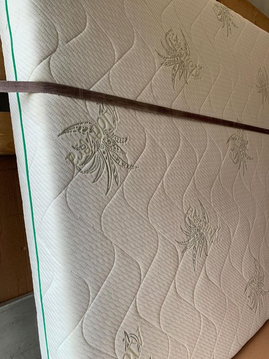 Saltea burete spuma 140 x 200 cm ieftina