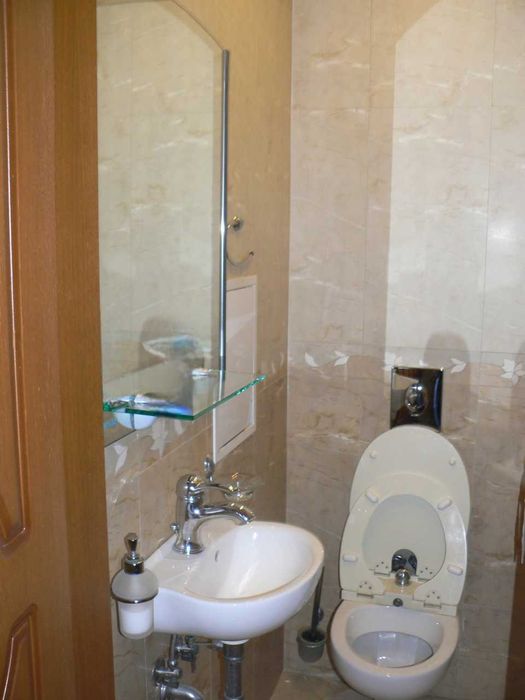 Дава се под наем Тристаен апартамент в София, Студентски град - 135 кв.м за 726.75 € - Снимка #4