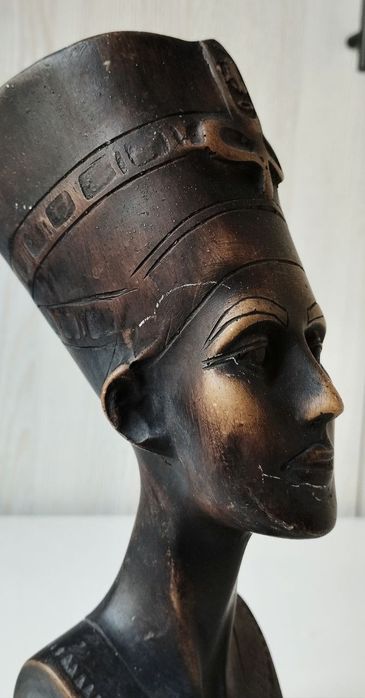 Статуэтка Нефертити