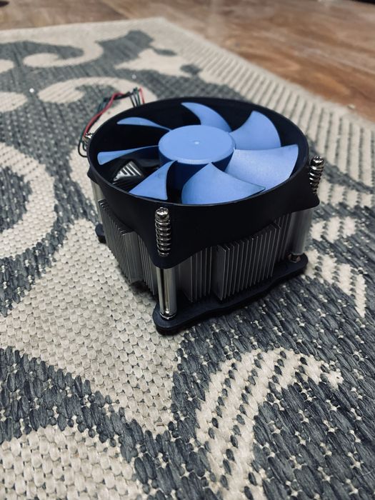 Продам DeepCool с гарантей на 1 месяц