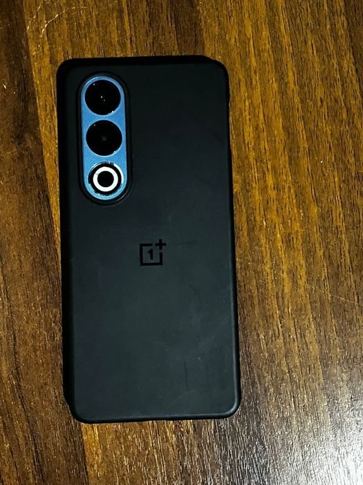 телефон OnePlus Ace 3v