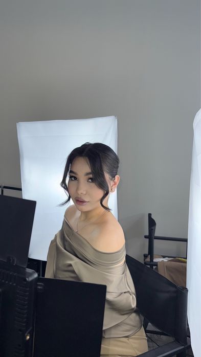 Визажист и мастер по волосам