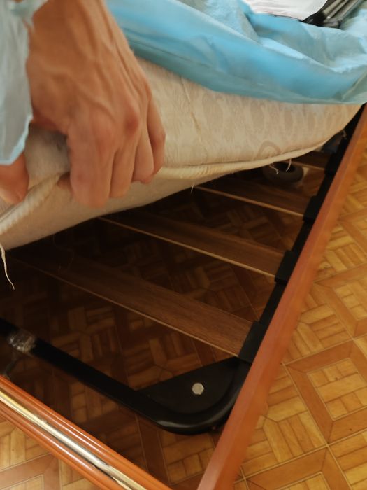 Продам кровать 2х спалка