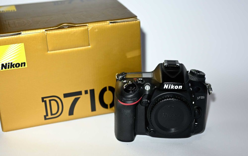 Фотоапарат NIKON D 7100