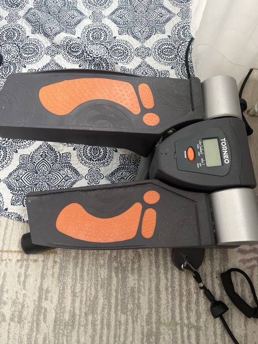 Продам степпер torneo