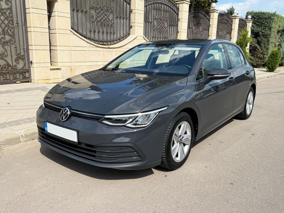 Volkswagen Golf Unic proprietar Full LED ACC Bord Virtual Ambientale