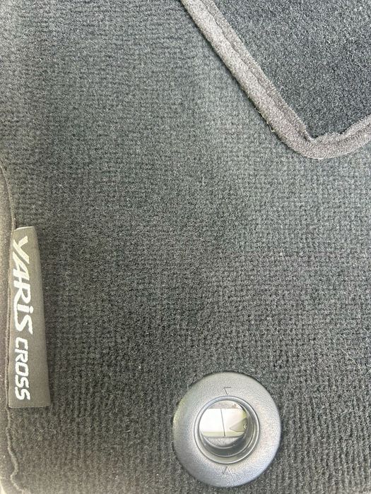 Covorașe ORIGINALE Toyota Yaris Cross si tava portbagaj