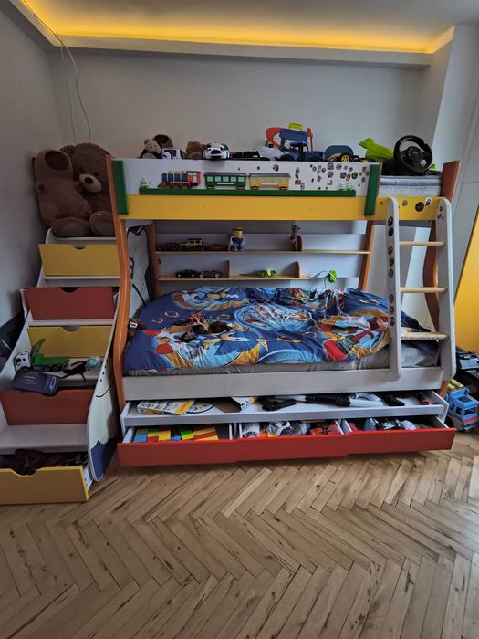Детско легло на два етажа