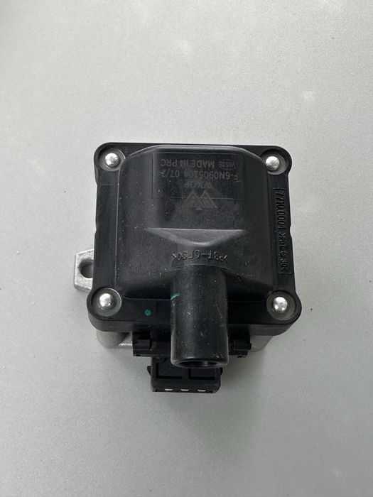 Продам Комутатор жазигания гольф 3 1,8