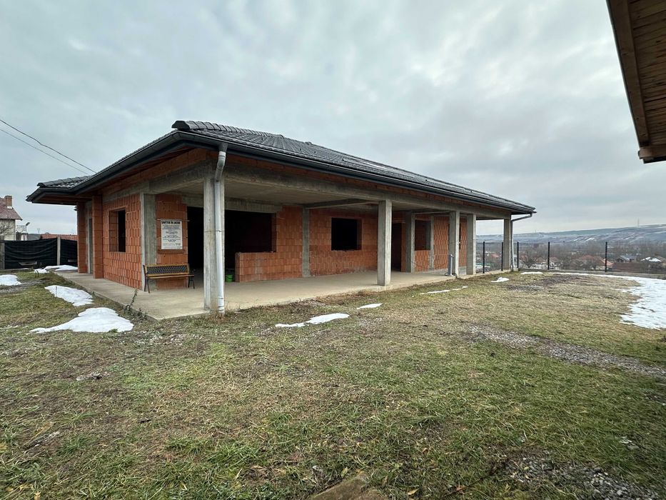 Casa la rosu+teren ST:1800 mp*Pestisu Mare-Deva-Hunedoara+casa veche !