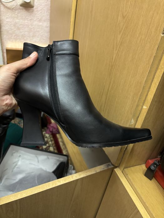 Продам осейние полусапоги