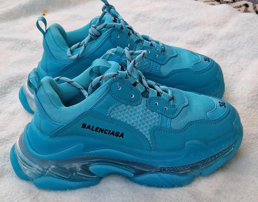 Balenciaga Топ качество уникален цвят турско синьо 38 номер