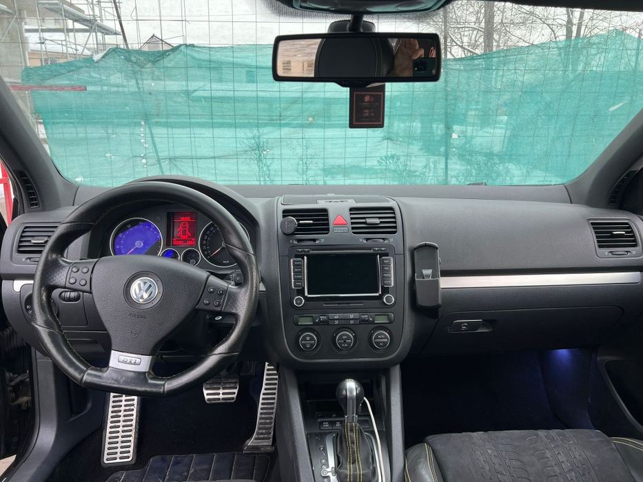 Golf 5 GTi ed30 PIRELLI