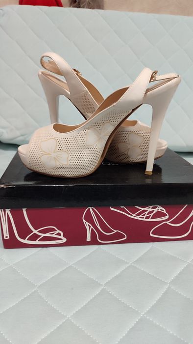 Женская обувь  , 38 размер