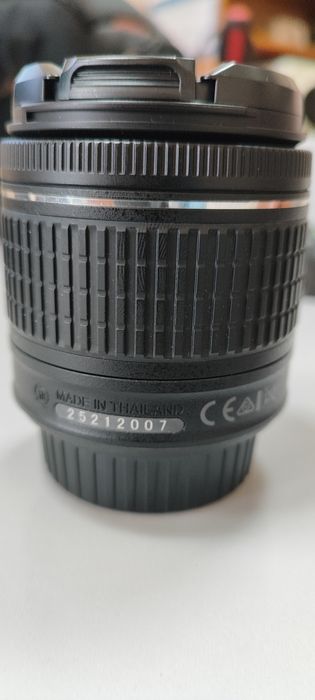 Объектив Nikon 18-55mm