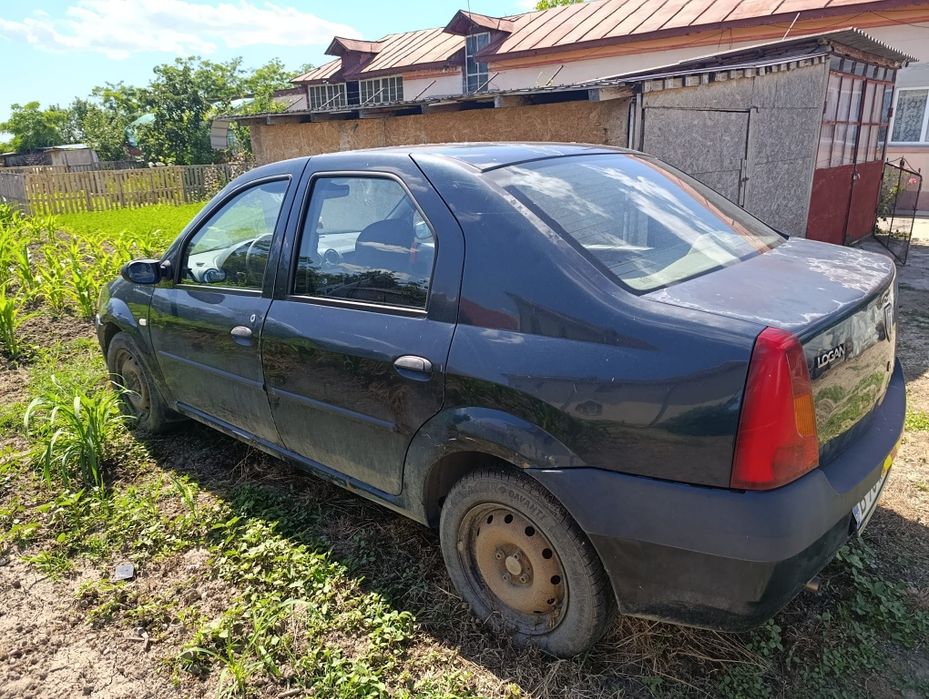 Vând Logan, preț fix