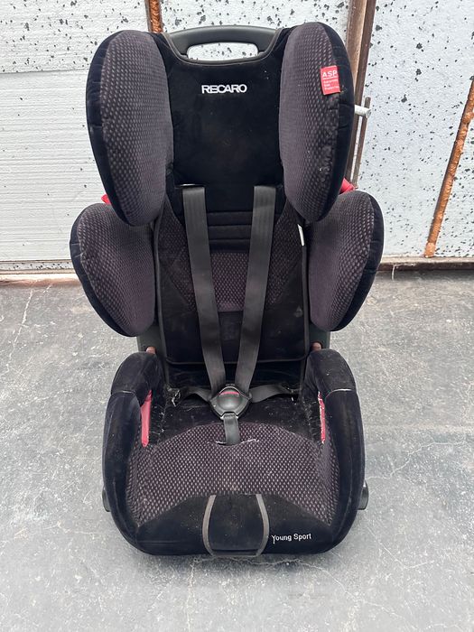 Детско столче RECARO за автомобил