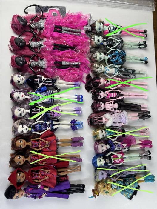 продана! внутри еще куклы) актуально 15/08 MONSTER HIGH Монстер Хай