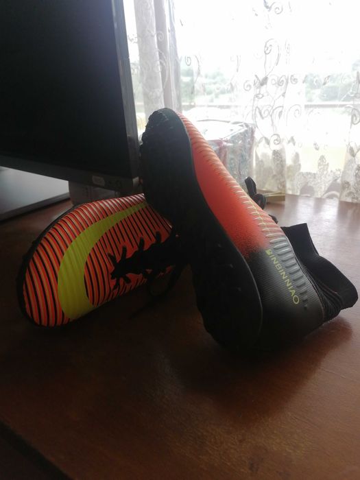 Стоножки, футболни обувки на BINBINNIAO, Nike