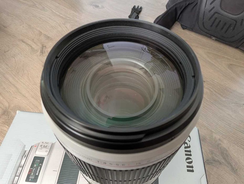 Обектив Canon EF 100-400 mm f/4.5-5.6L IS II