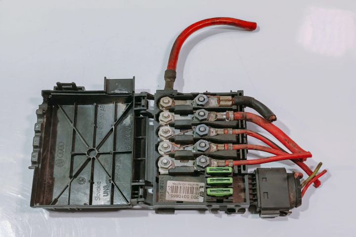 Panou sigurante  Tablou baterie 1J0937550AB Seat Toledo a 2-a generat