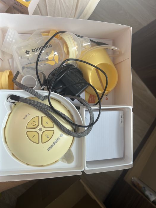 Електрическата помпа за кърма Swing Medela