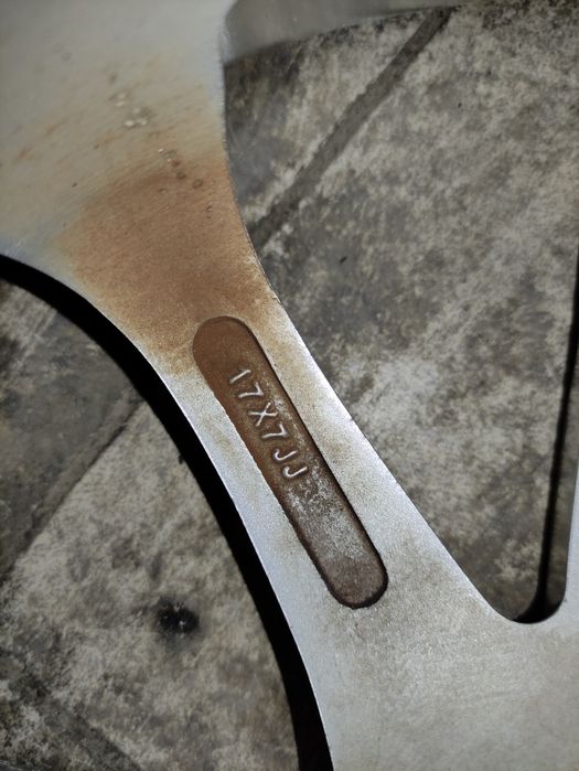 Диски 5х114.3 R17
200 000.