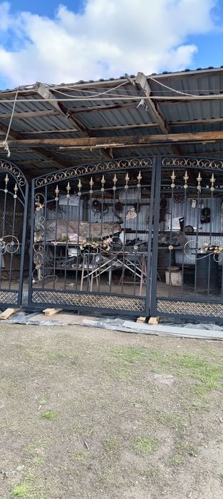 Продам новые красивые ворота