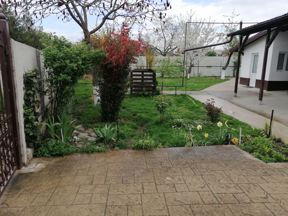 Casă de vânzare în comuna Lipănești, strada Mihai Viteazu nr 256 A (la Moiseasca), județul Prahova