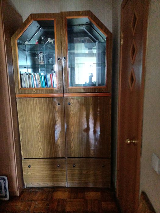 Кресло,шкаф,кровать