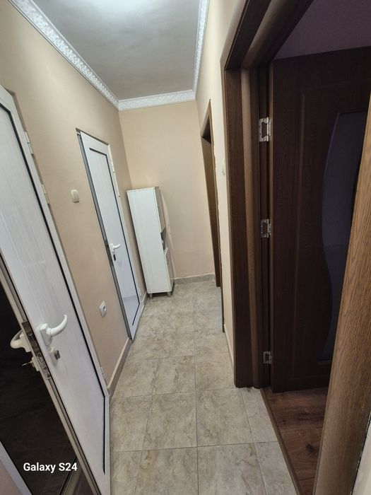 Дава се под наем Тристаен апартамент в Варна, Младост 1 - 100 кв.м за 698.19 € - Снимка #8