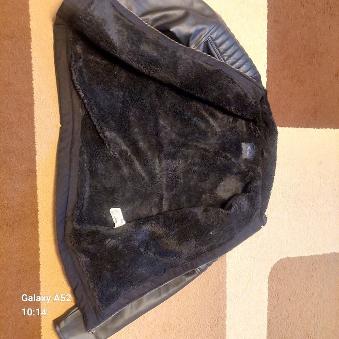 Продам куртки мужские