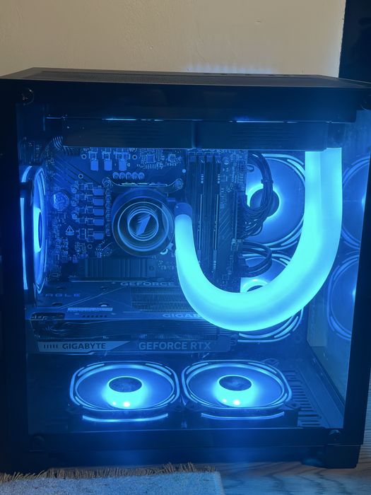 Vand/Schimb Pc gaming I5 - 14600KF 5060TI