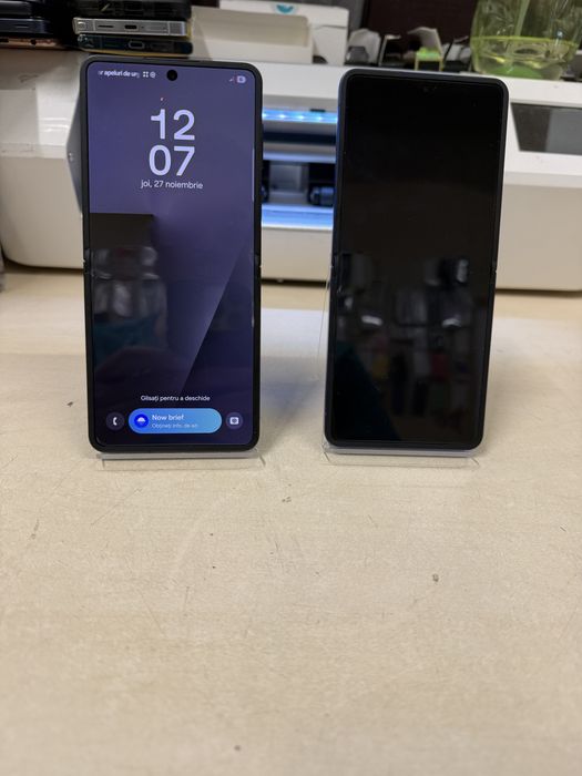 Samsung flip 7 / 512  gb / 12 gb ram / 100% baterie /