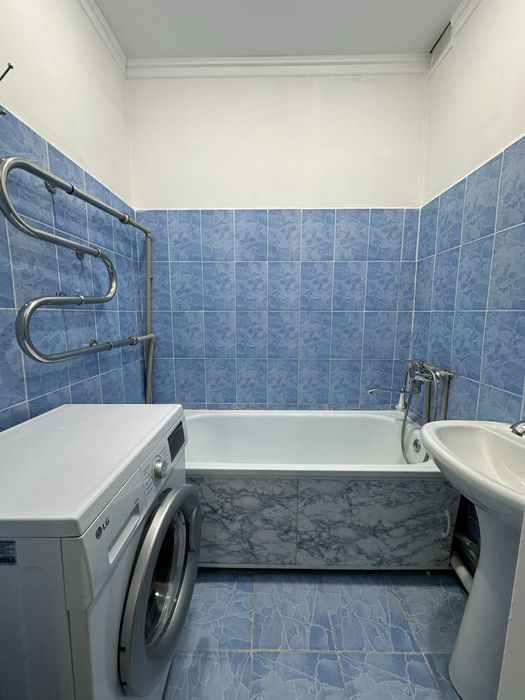 2 бөлме 1990 жылғы домнан