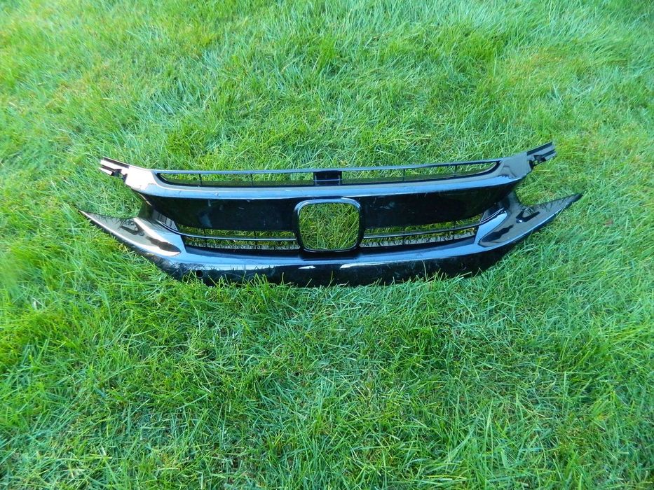 Grila centrala Honda Civic model 2016-2019 cod 71121-TGG-A0XX-M1
