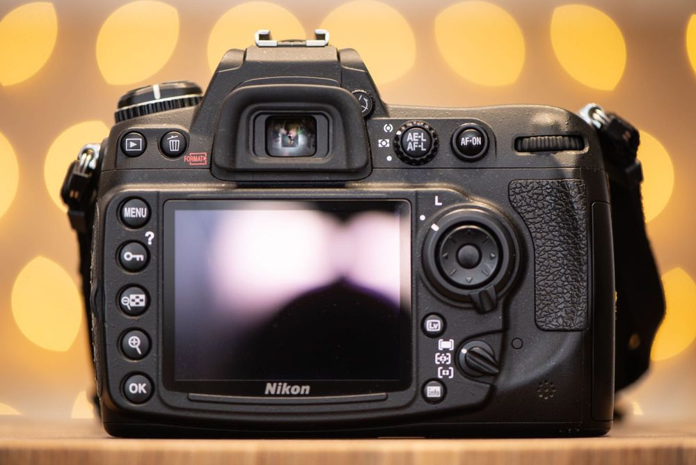 Nikon D300s + 50mm и аксесоари Никон